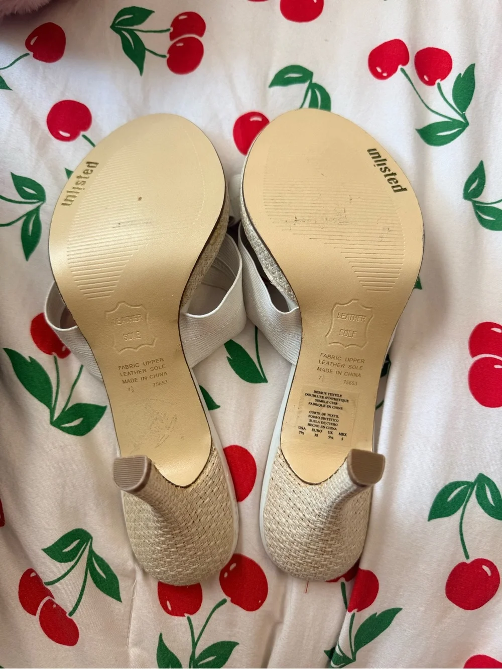 Y2K Vintage Unlisted Kenneth Cole White Slip-On Women’s Heels
